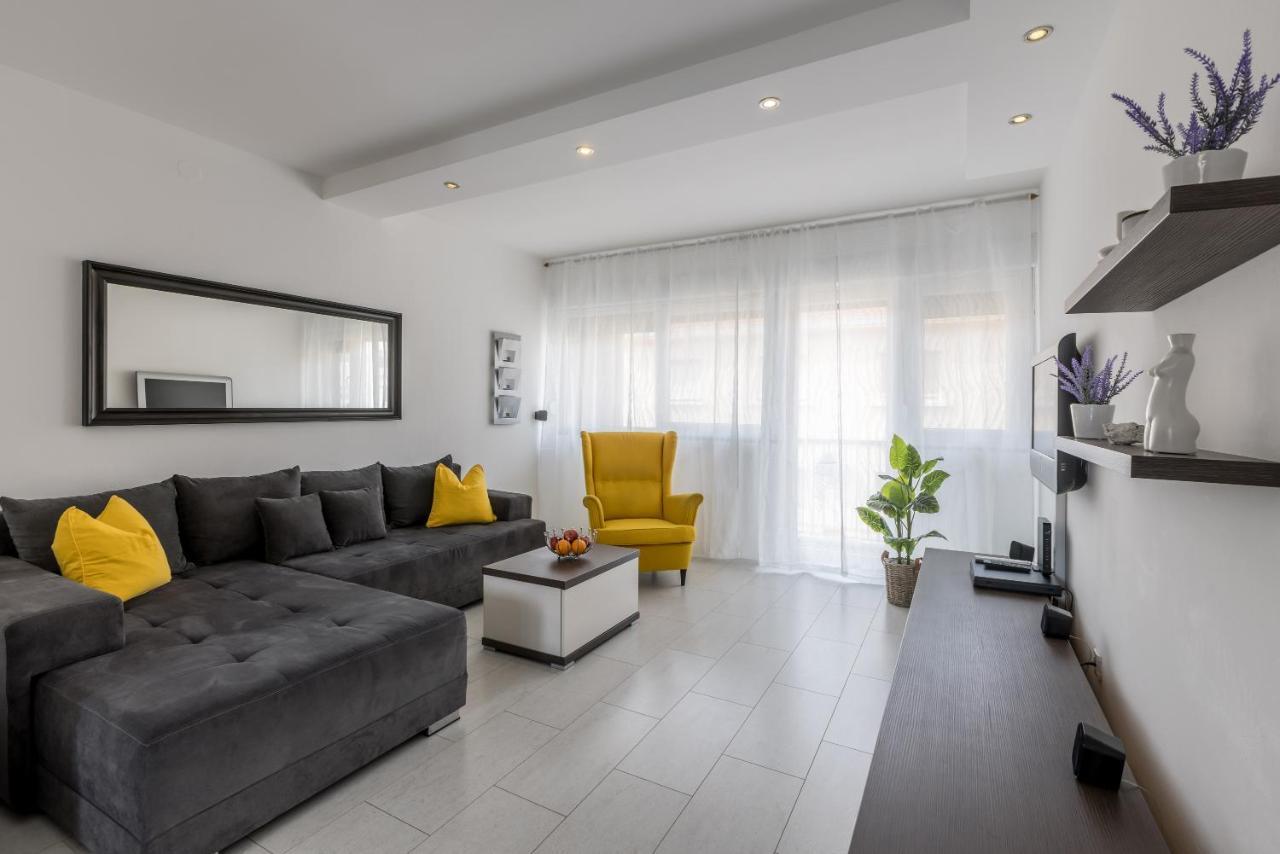 Doors Of West Apartment สปลิท ภายนอก รูปภาพ