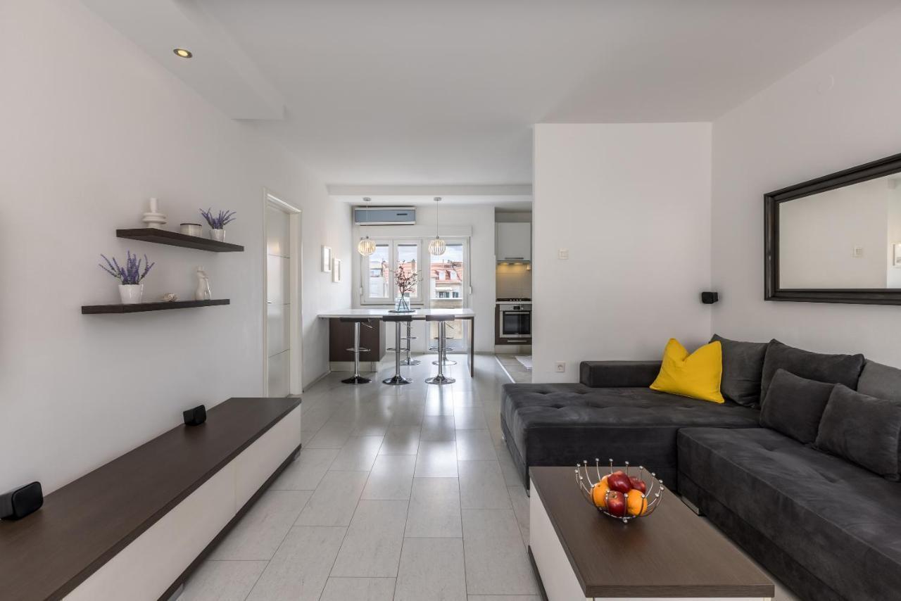 Doors Of West Apartment สปลิท ภายนอก รูปภาพ